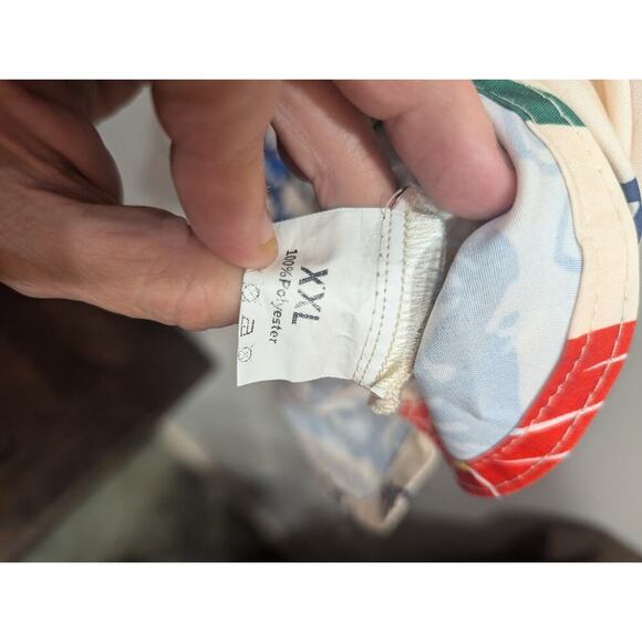 Flirty cream romper with bright floral print plus size XXL - Picture 3 of 13